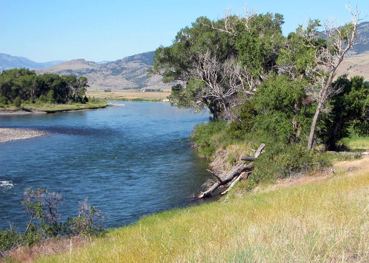 The Yellowstone River flowing through Paradise Valley, Montana, along US-89 south of Livingston on the main route from Bozeman to Yellowstone