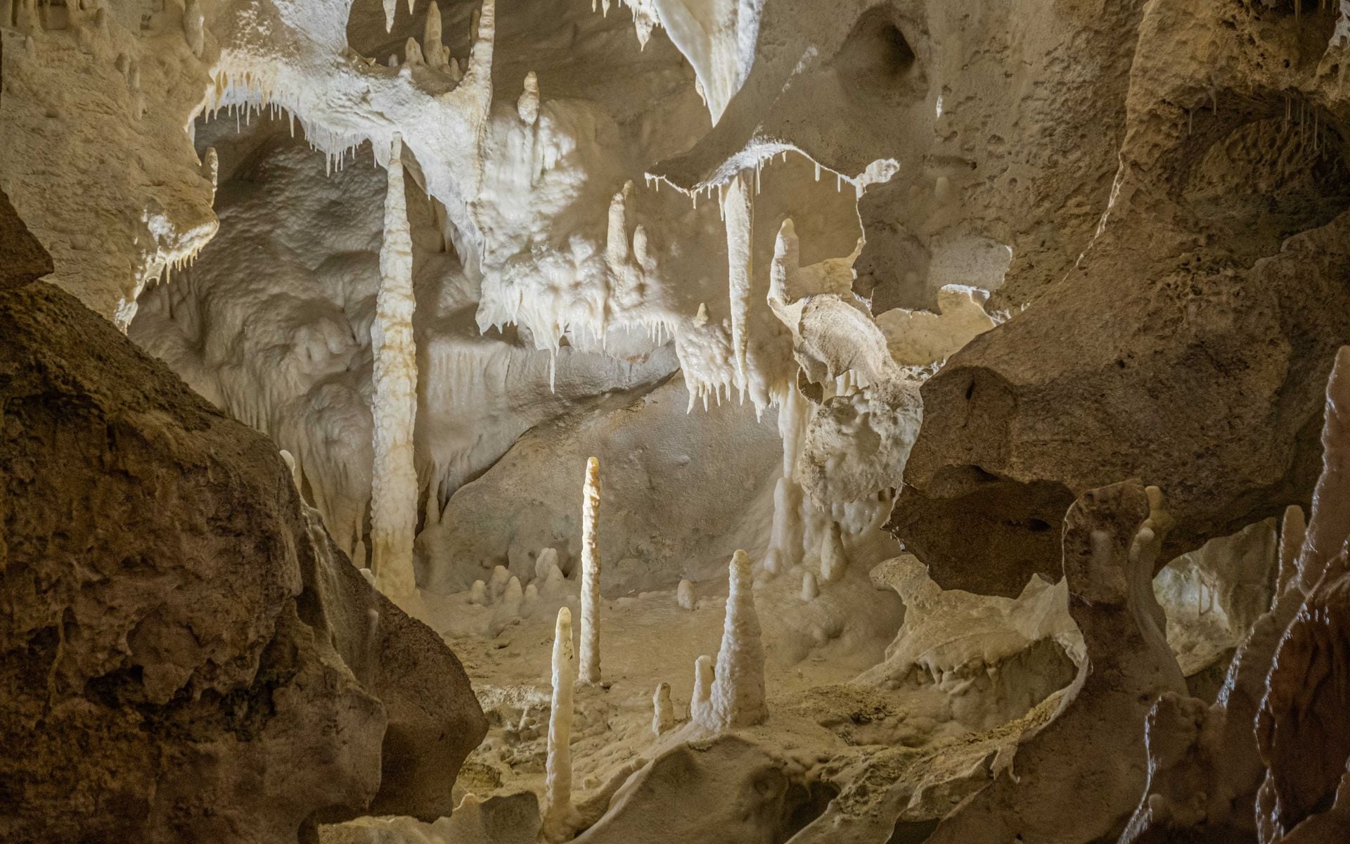 Lewis and Clark Caverns State Park, Montana